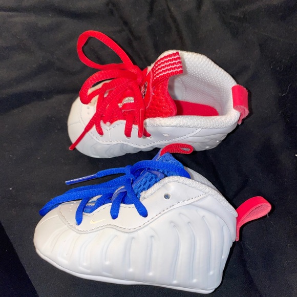 New Nike Foamposite
SIZE: 2c (Baby/Infants)
100% authentic guaranteed. - Picture 13 of 15